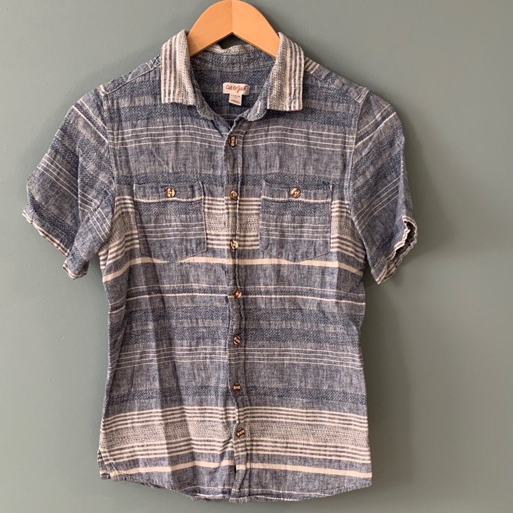 Cat & Jack Blue and White Casual Button-Down Shirt cotton and linen!